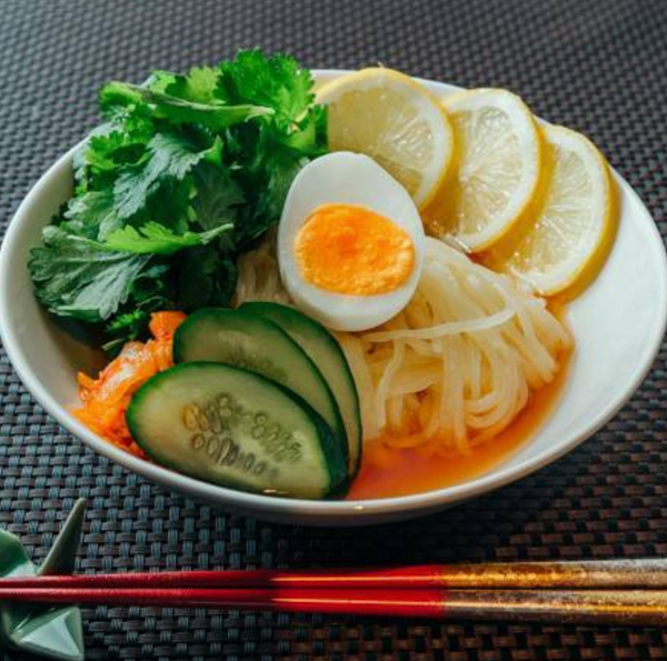 パクチー盛岡冷麺